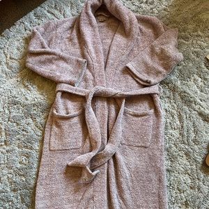 Barefoot dreams mauve pink robe